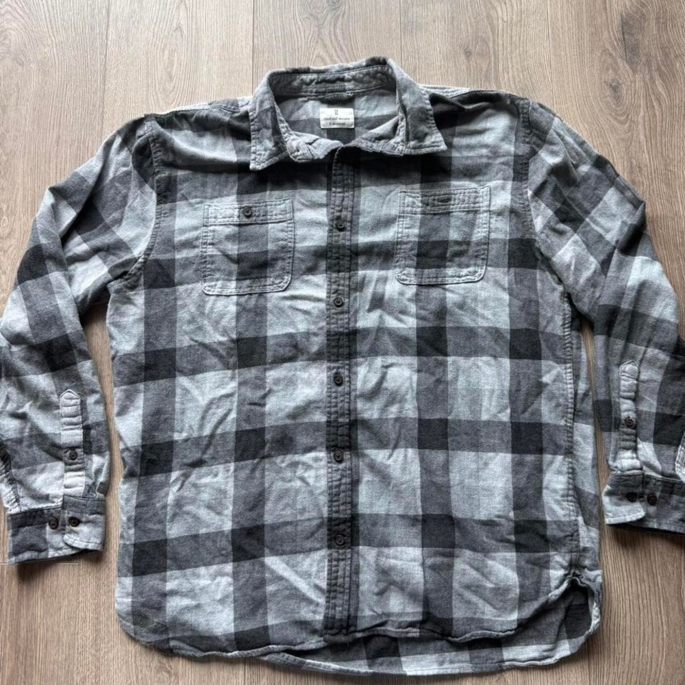 Mutual Weave Plaid Flannel‎ Shirt Men's XL Gray Black Button Up Casual